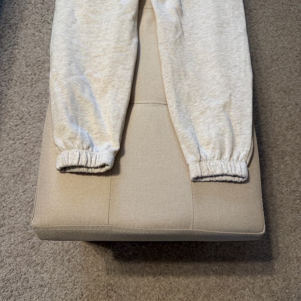SO Women’s The Favorite Jogger Pants Size S - Picture 5 of 15